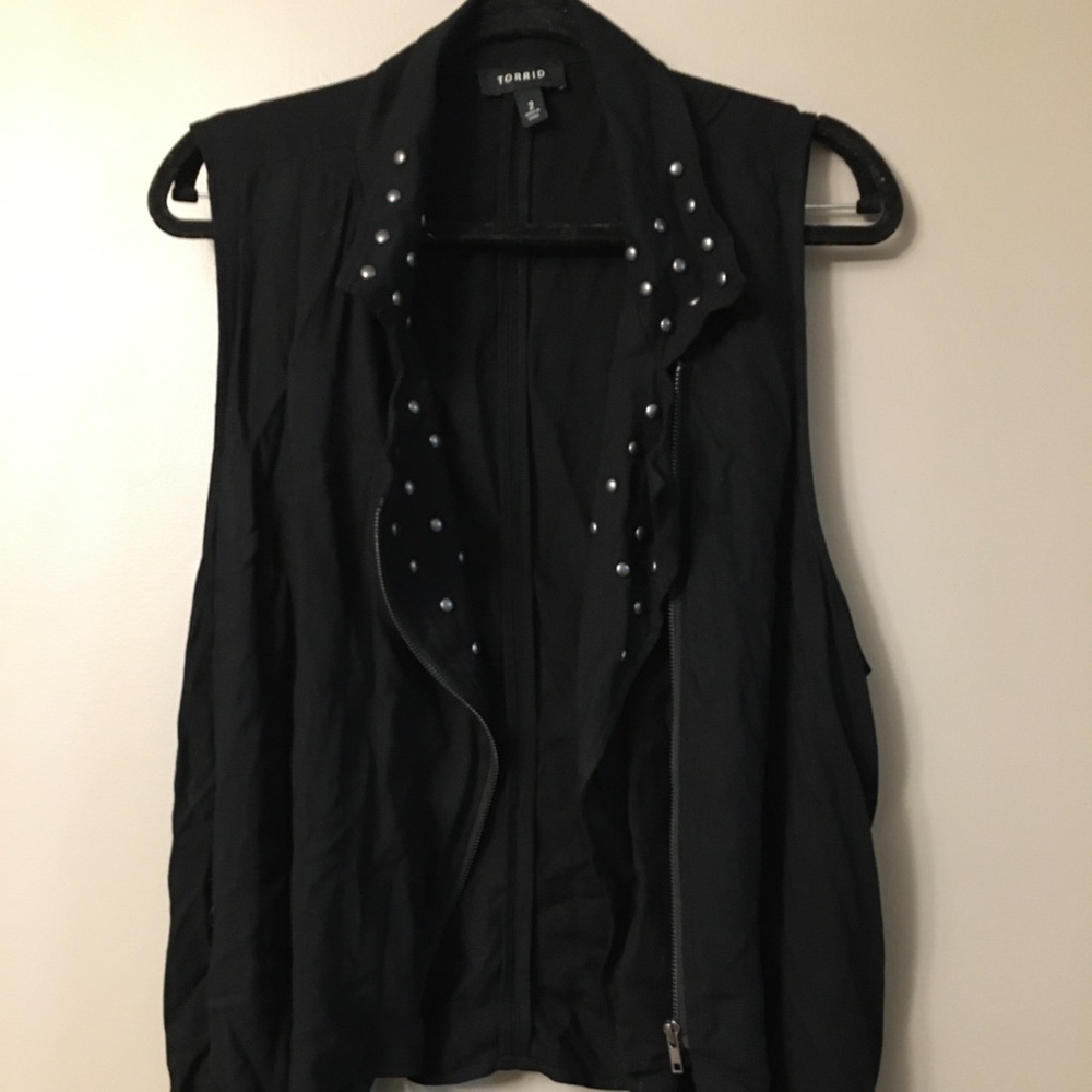 Women’s Torrid Size 2 Vest